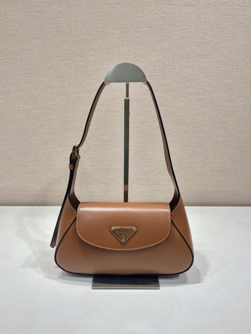 Pra*a hobo bags
